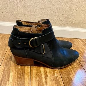 Clark’s Ankle Bootie
